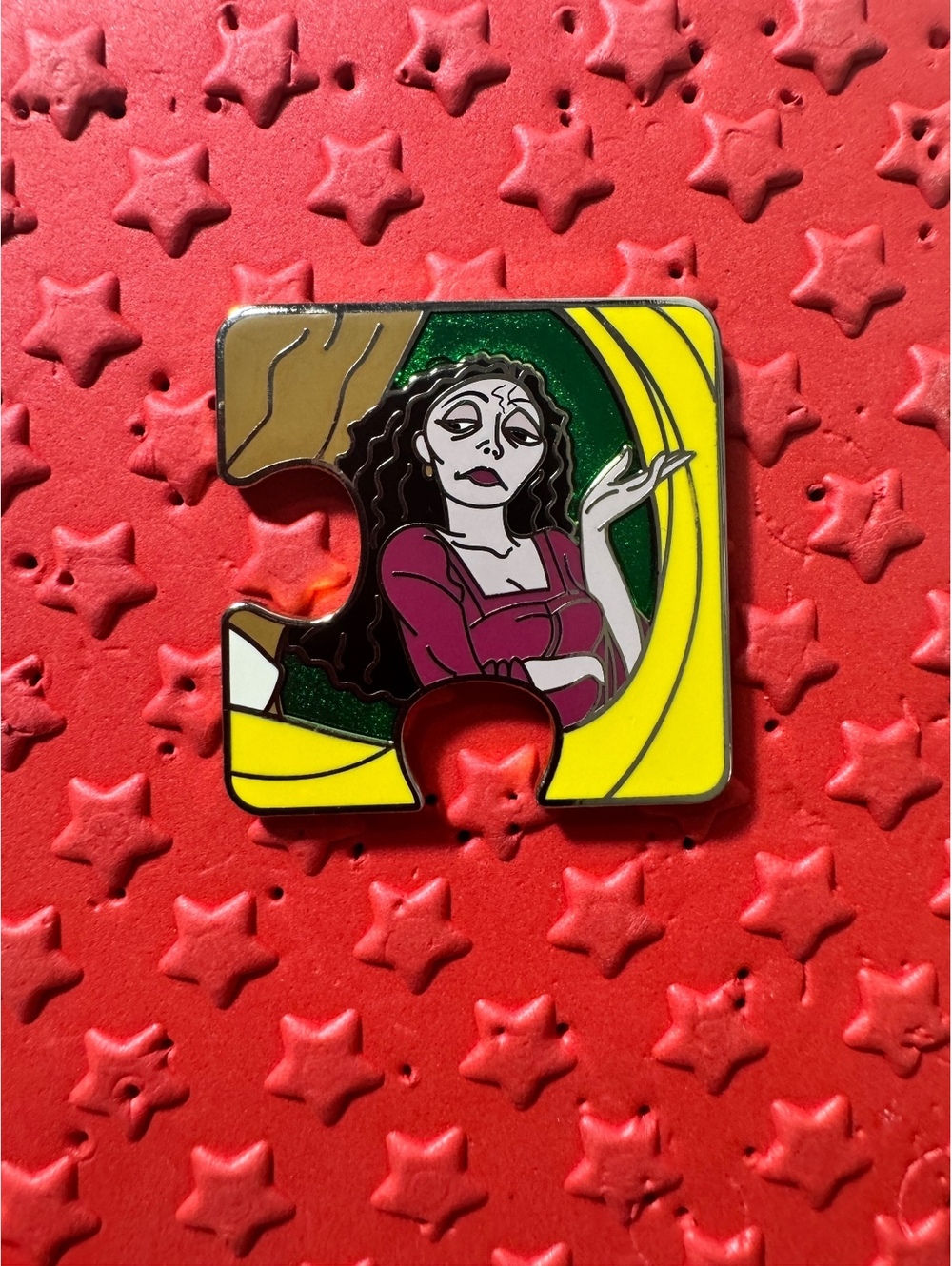Disney Pin Mother Gothel Tangled Character Connection LE 900